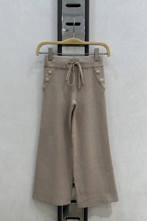 Pantalon boutonné